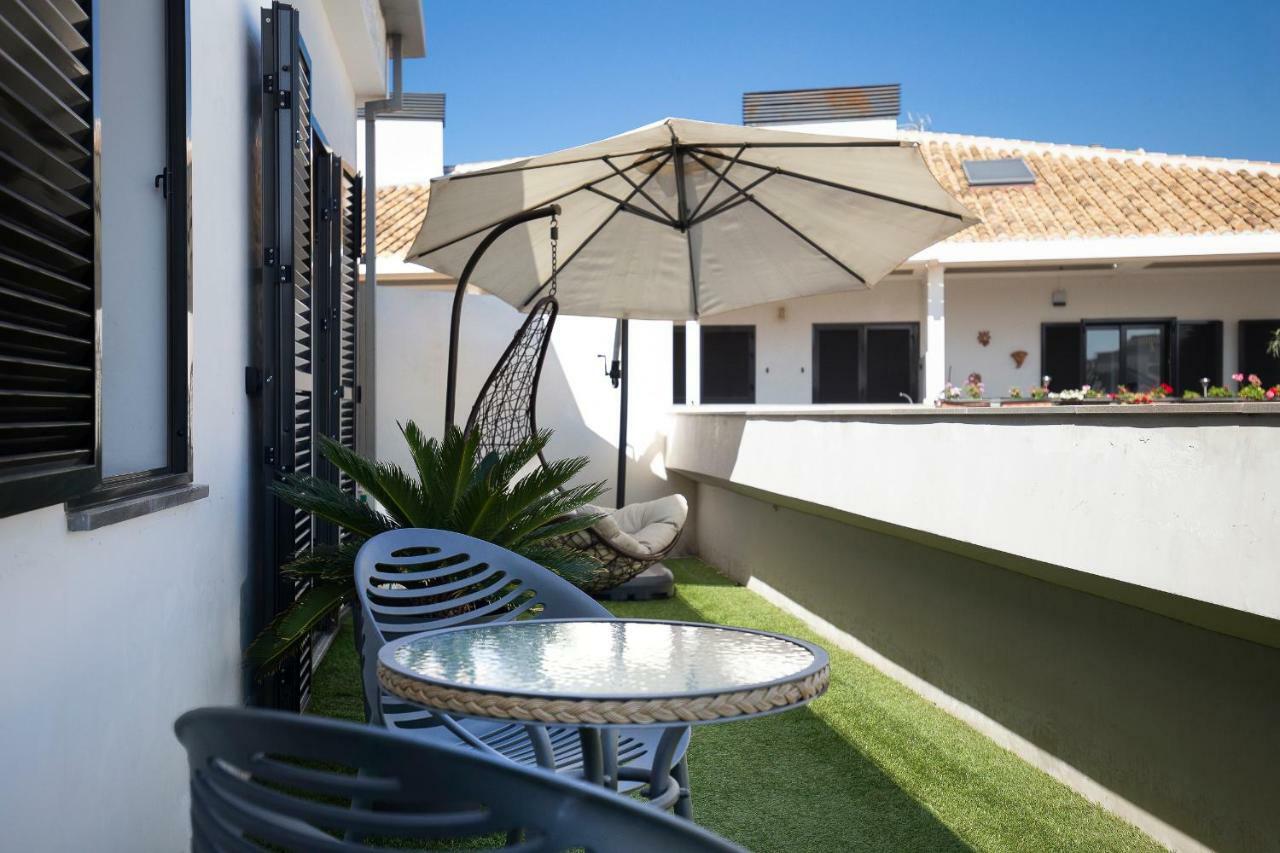 Apartamento Atico Real Suites Гранада Екстериор снимка