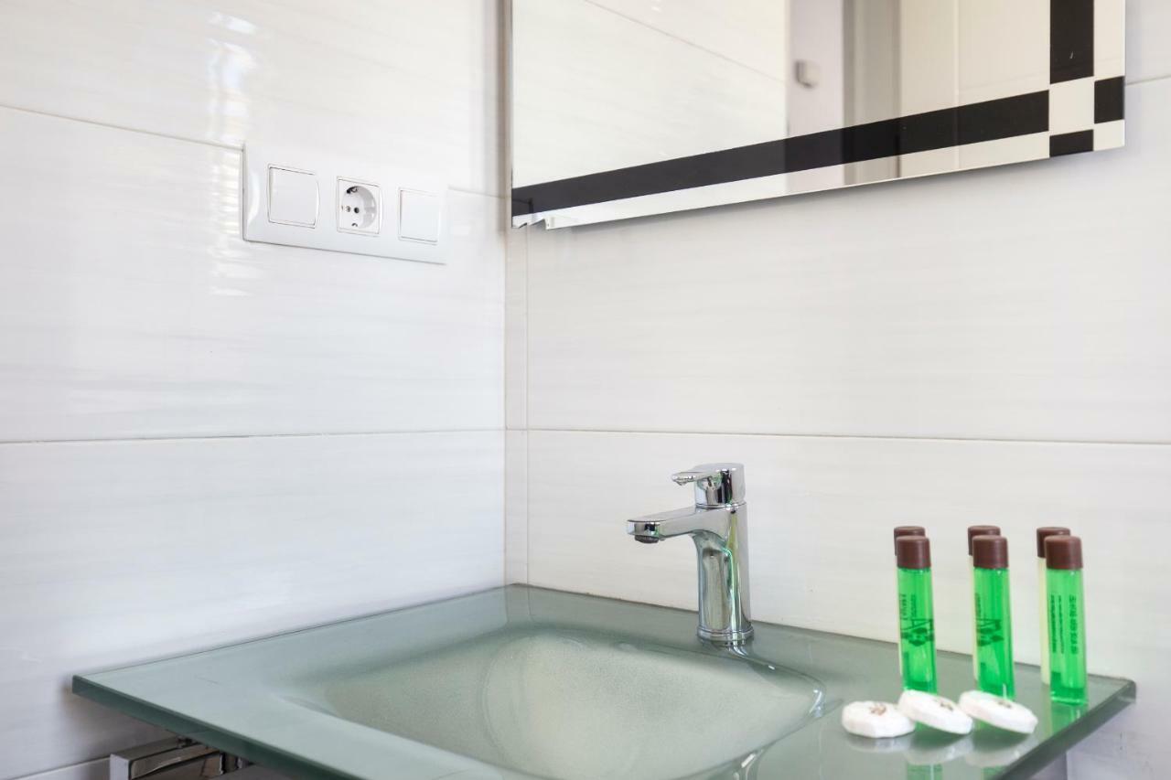 Apartamento Atico Real Suites Гранада Екстериор снимка